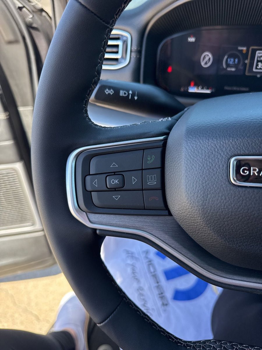 New 2026 Jeep Grand Wagoneer L Limited AWD/4WD image 22