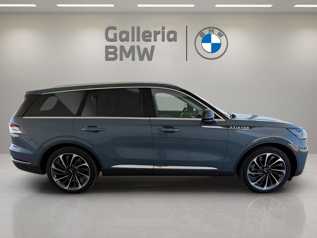 Used 2025 Lincoln Aviator Reserve w/ Luxury Package RWD image 6