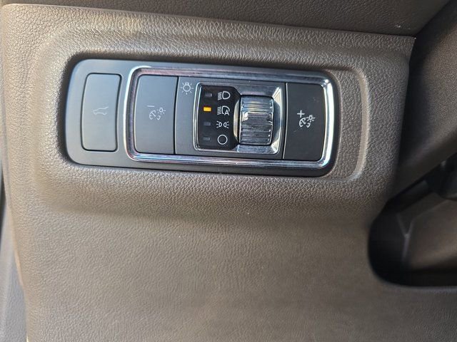 Used 2022 Lincoln Corsair AWD w/ Equipment Group 101A image 27