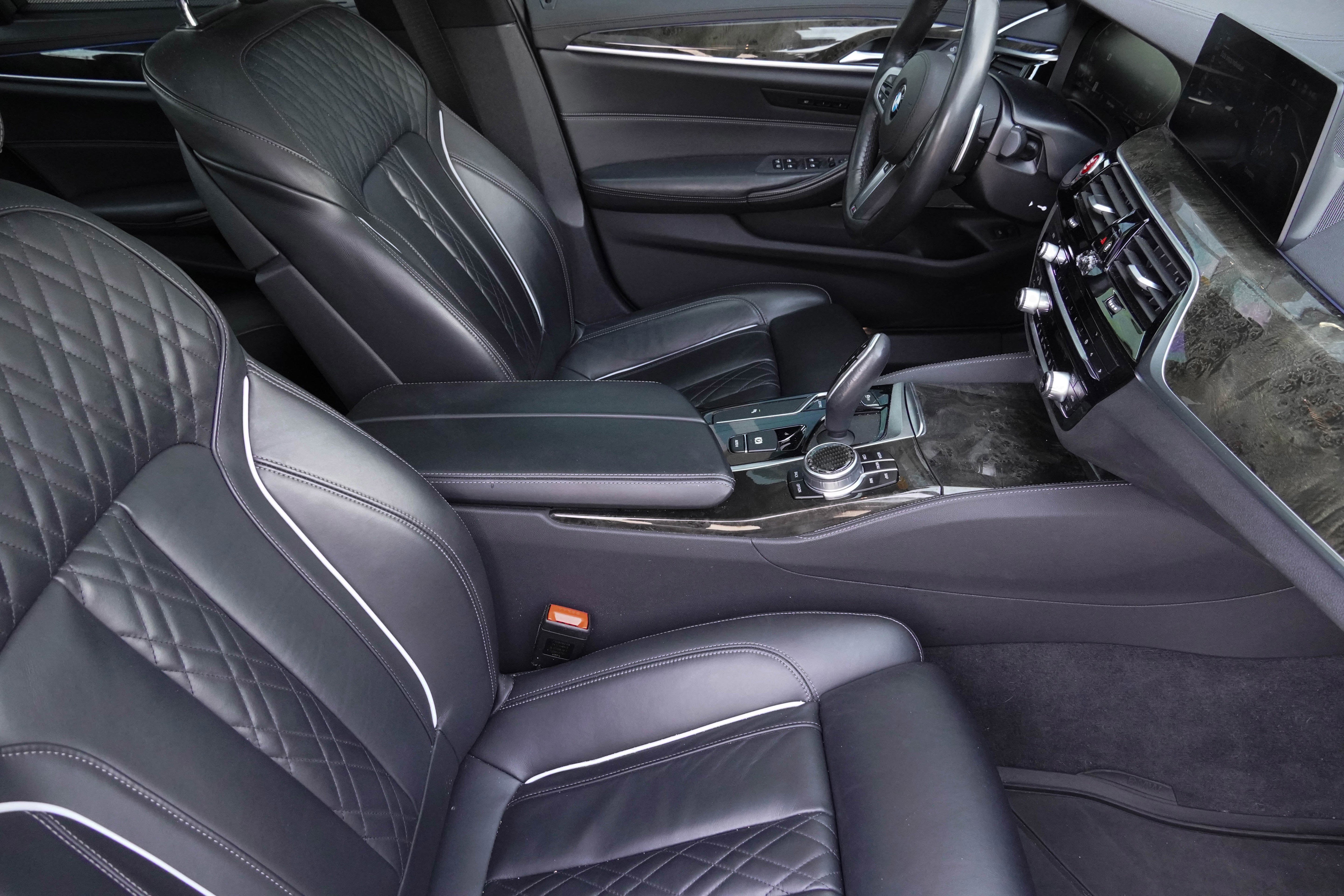 Used 2020 BMW M550i xDrive AWD/4WD image 12