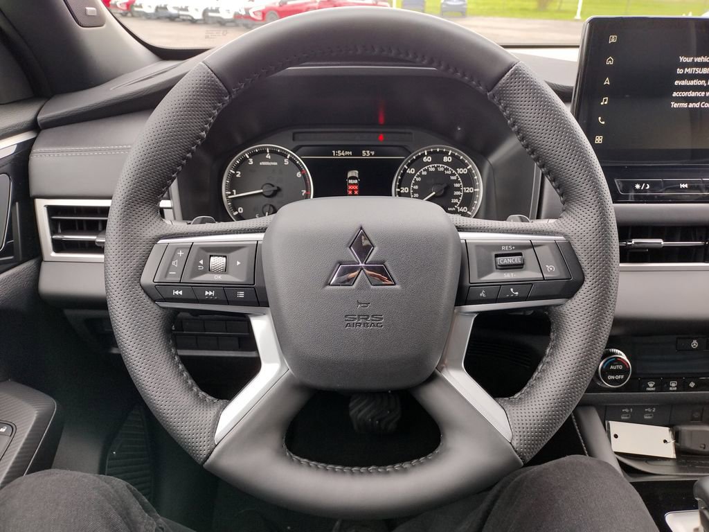 New 2026 Mitsubishi Outlander LE AWD/4WD image 6