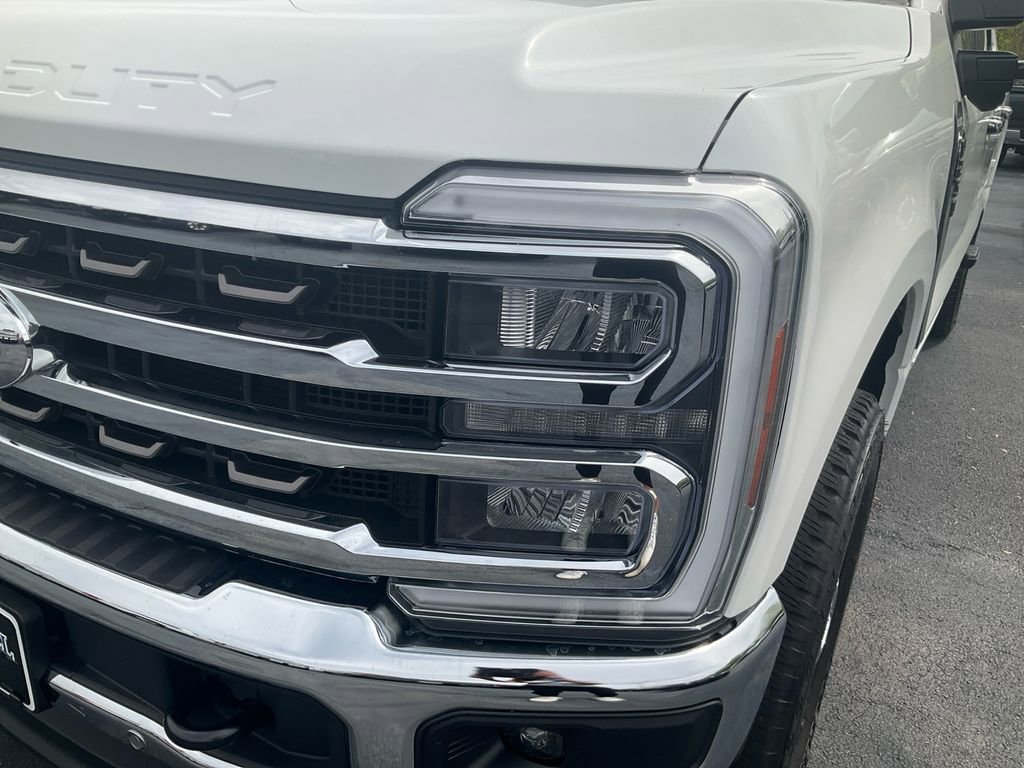 Certified 2025 Ford F250 King Ranch w/ Chrome Package image 9