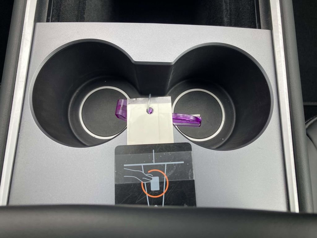 Used 2023 Tesla Model Y Long Range image 27