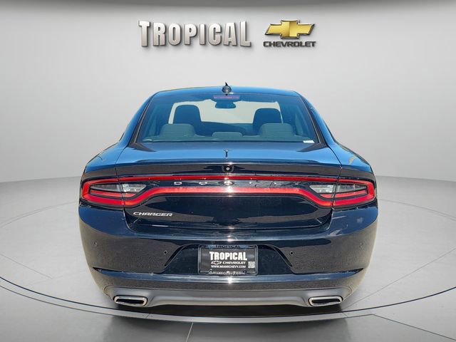 Used 2023 Dodge Charger SXT image 4