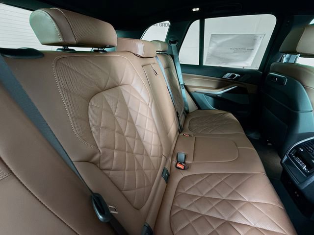 Used 2026 BMW X5 xDrive40i w/ Climate Comfort Package image 29