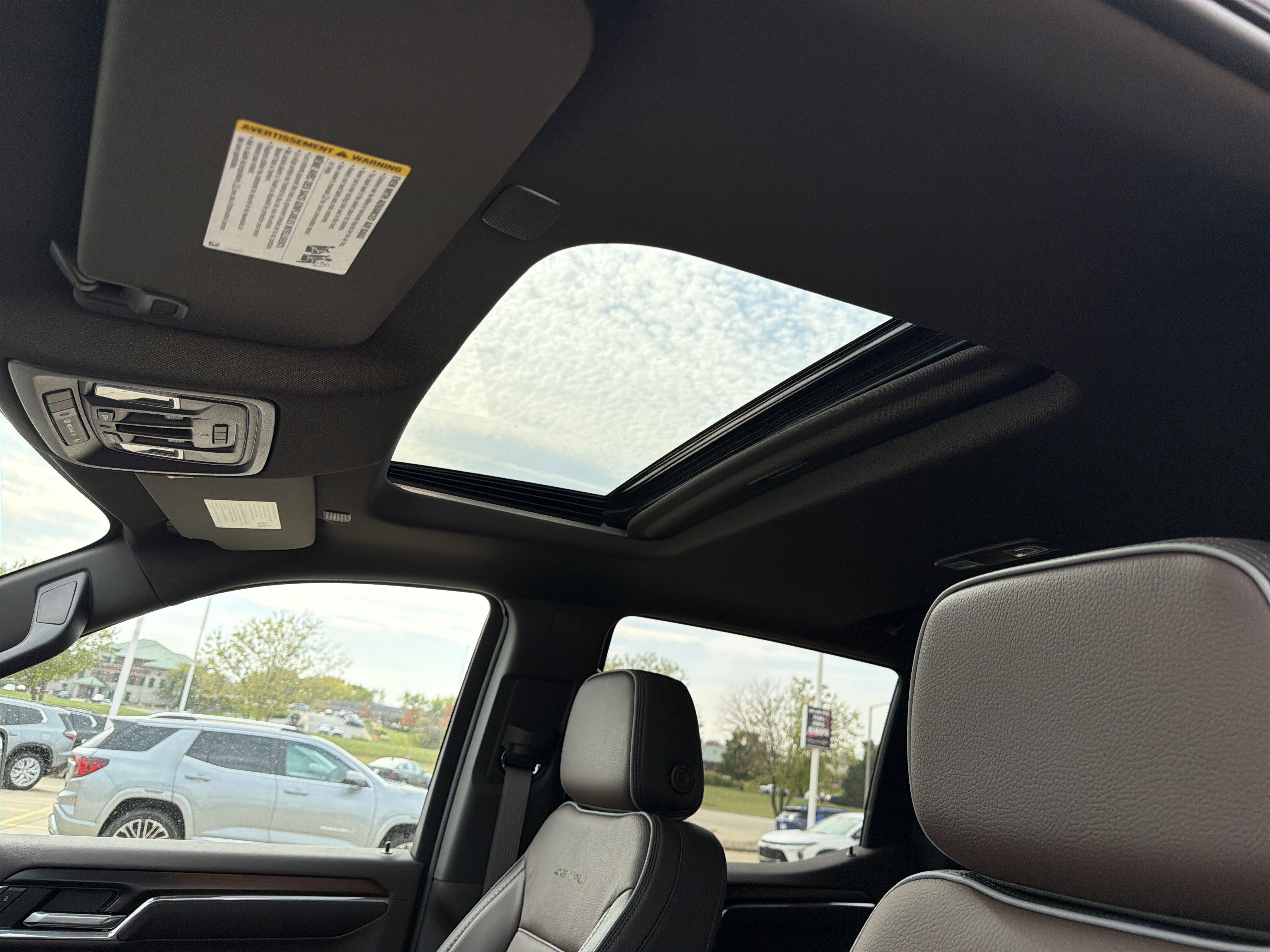 New 2026 GMC Sierra 1500 Denali w/ Denali Reserve Package image 15