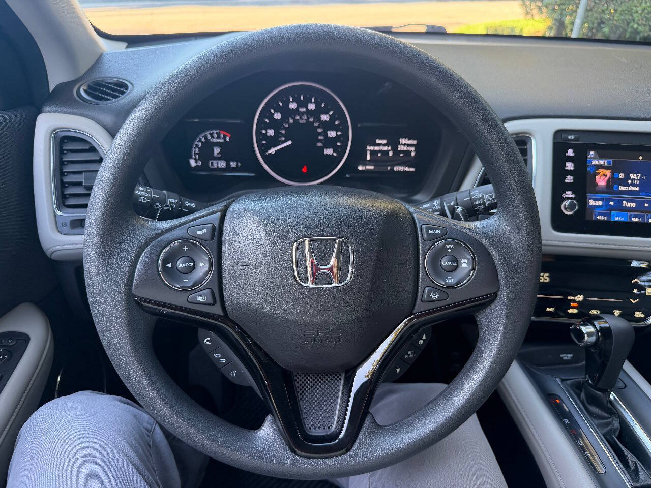 Used 2021 Honda HR-V EX image 28