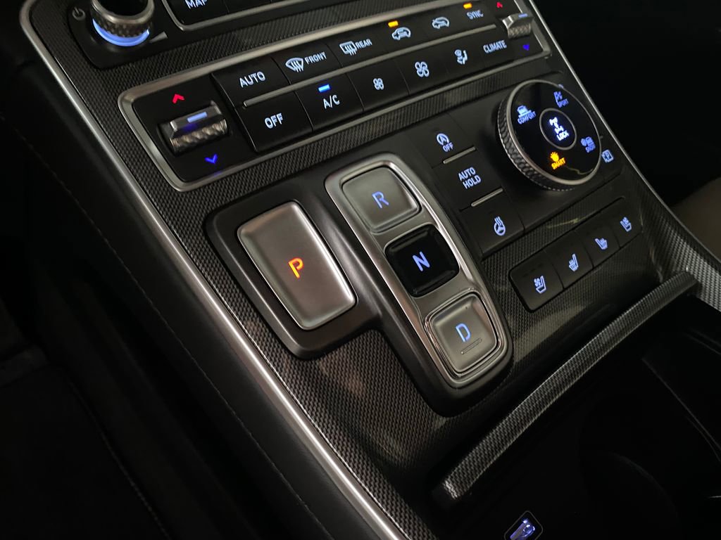 Certified 2023 Hyundai Santa Fe Limited AWD/4WD image 17