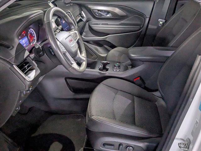 Used 2023 GMC Terrain SLE w/ Driver Convenience Package FWD image 11