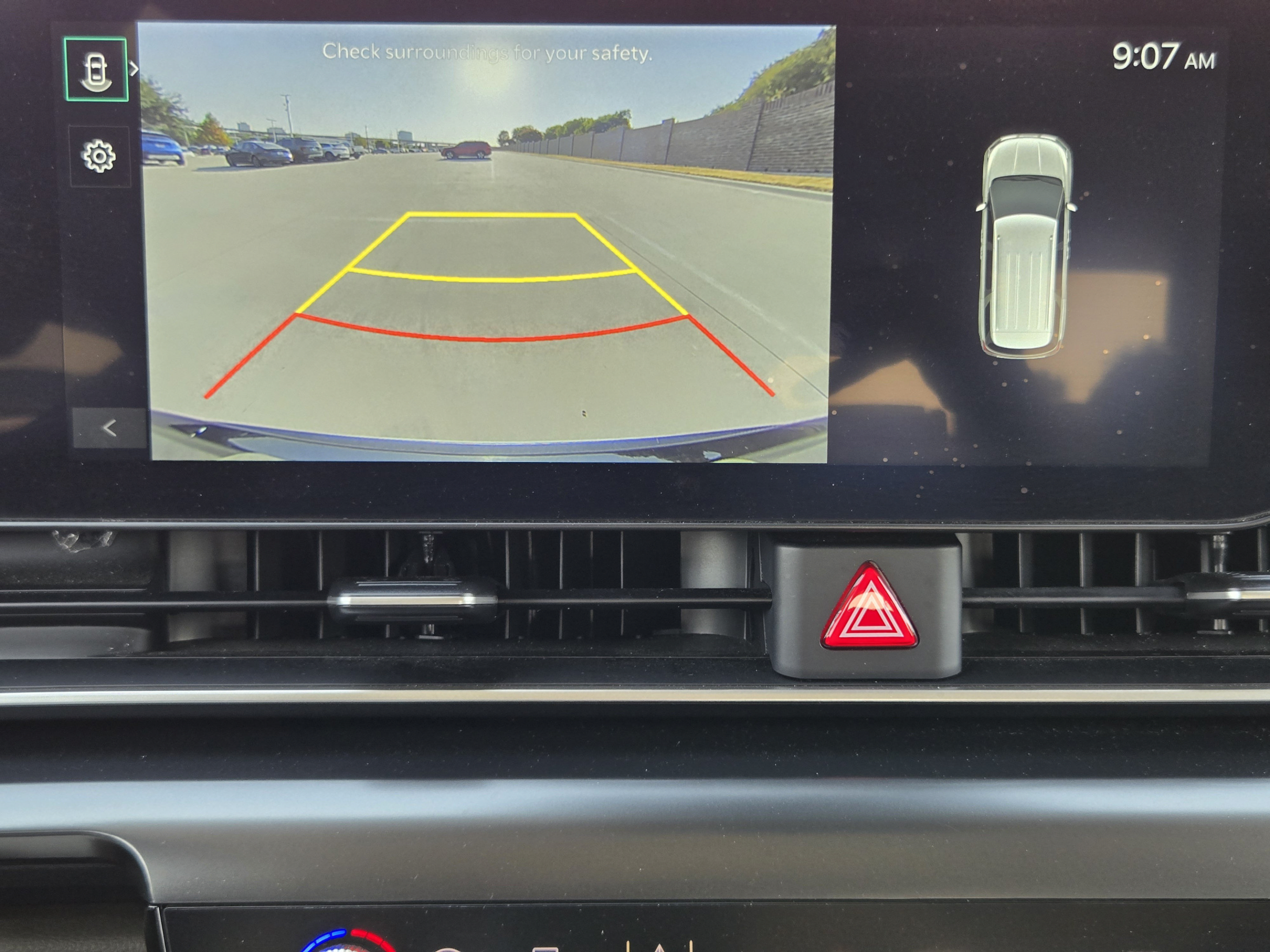 Used 2025 Kia Carnival FWD image 14