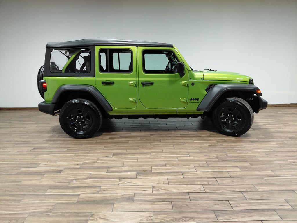 Used 2025 Jeep Wrangler Unlimited Sport AWD/4WD image 16