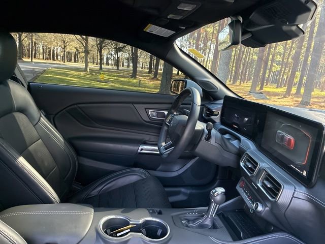 Used 2024 Ford Mustang Premium image 22