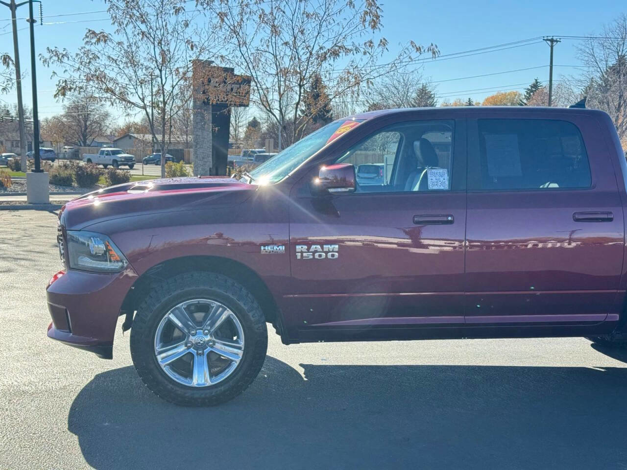 Used 2018 RAM 1500 Sport image 11