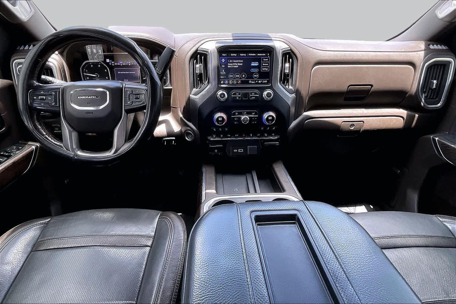 Used 2022 GMC Sierra 2500 Denali w/ Technology Package AWD/4WD image 15