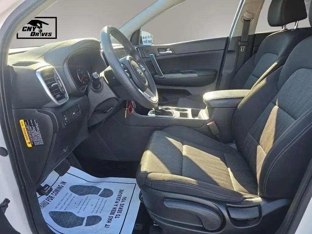 Used 2020 Kia Sportage LX AWD/4WD image 8