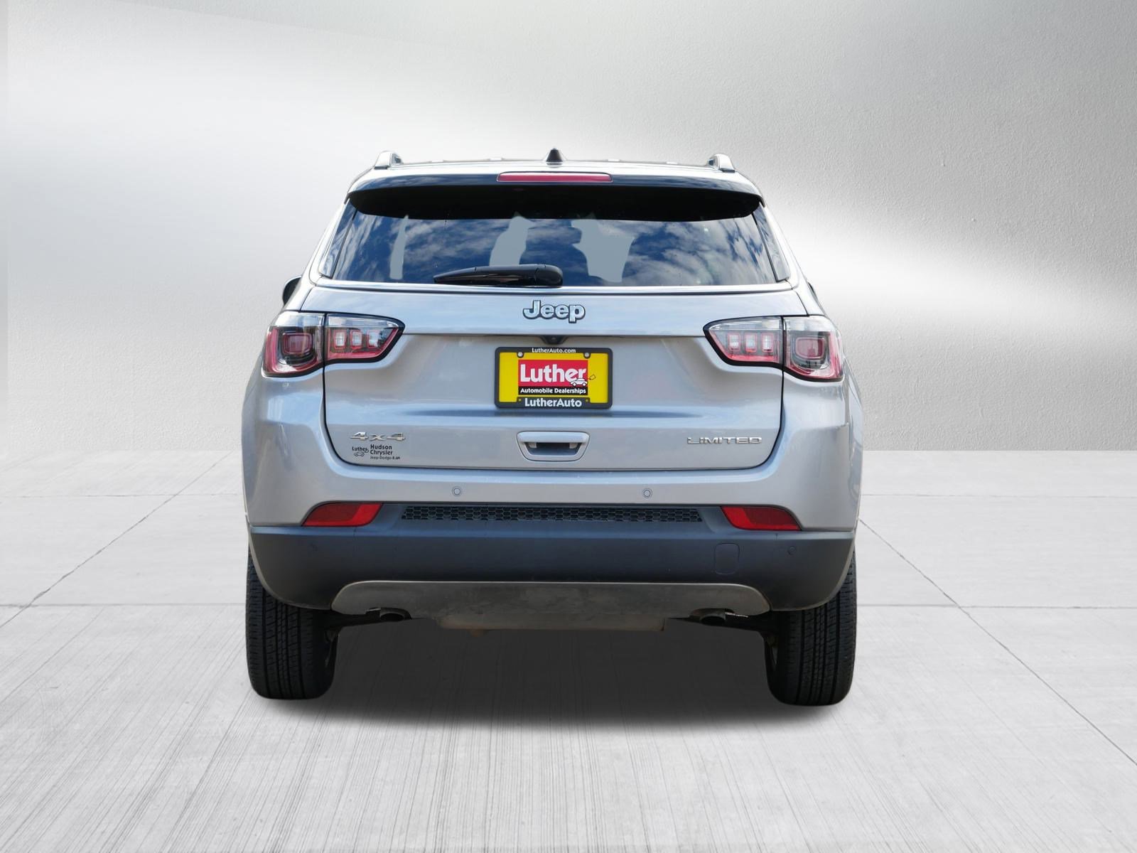 Used 2024 Jeep Compass Limited image 6