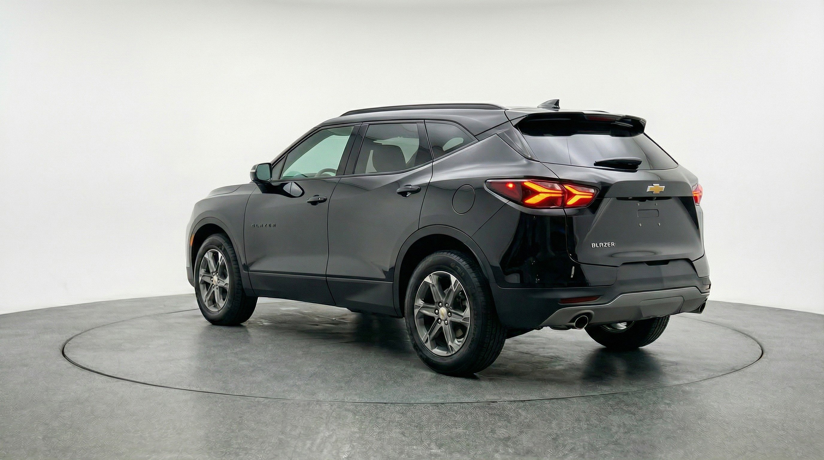 Used 2025 Chevrolet Blazer LT image 6