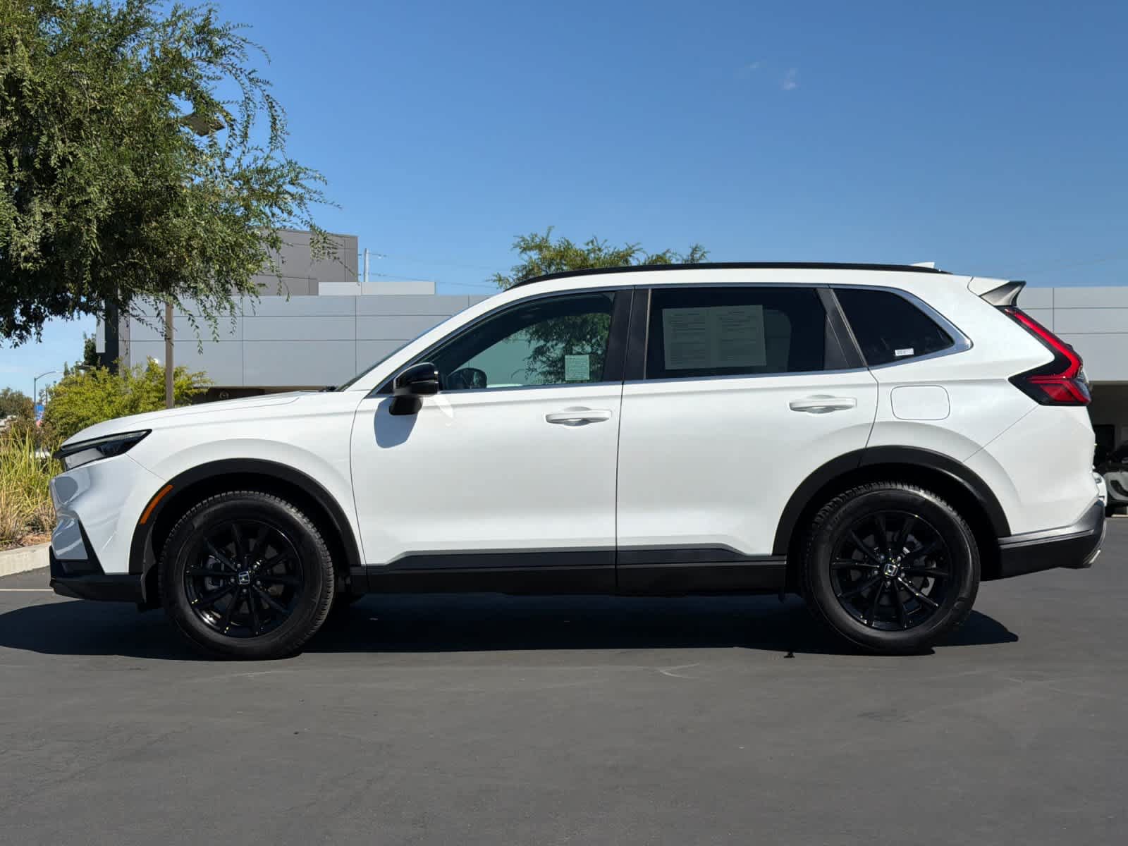 Used 2023 Honda CR-V Sport image 9