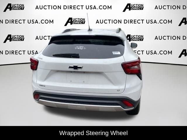 Used 2024 Chevrolet Trax LT w/ Driver Confidence Package FWD image 8
