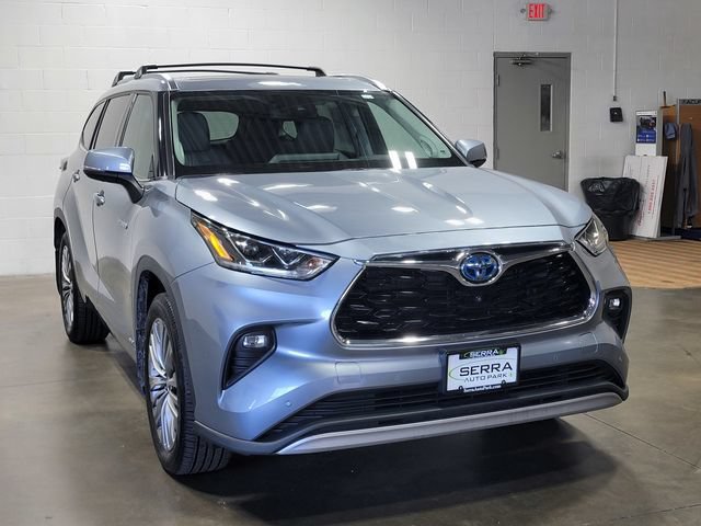 Used 2021 Toyota Highlander Platinum AWD/4WD image 4