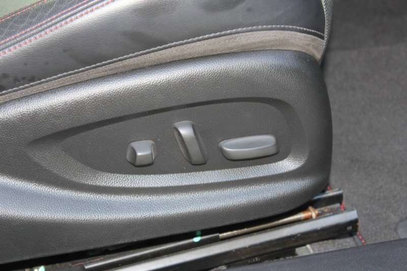 Used 2015 Chevrolet SS image 19