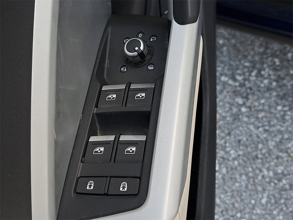 Certified 2023 Audi Q3 2.0T Premium w/ Convenience Package image 22