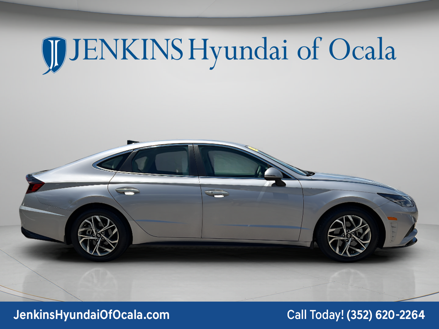 Used 2023 Hyundai Sonata SEL FWD image 2