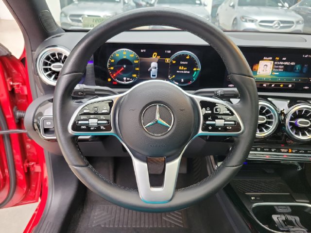 Used 2021 Mercedes-Benz A 220 image 21