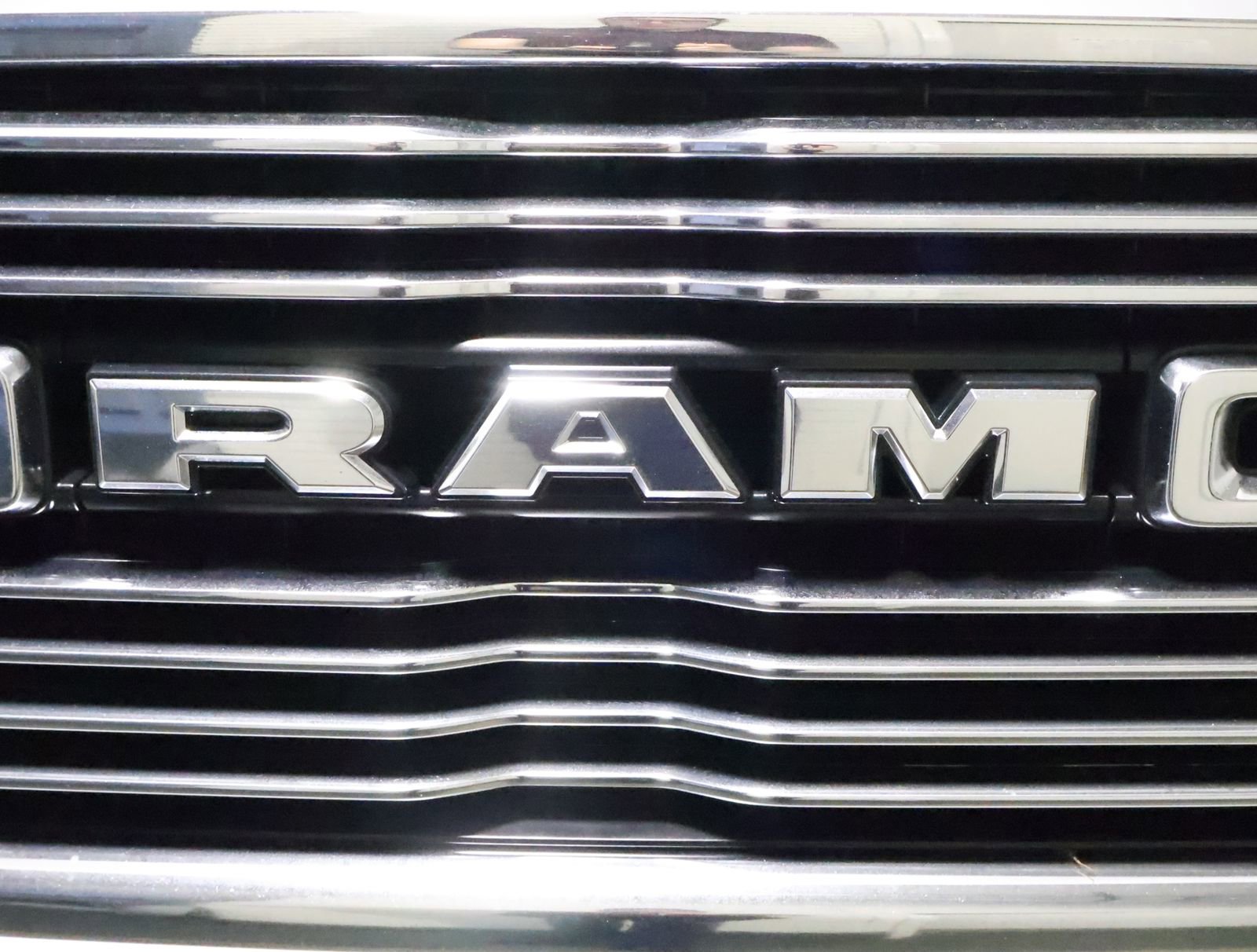 Used 2024 RAM 2500 Laramie image 23