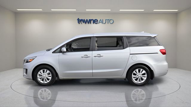 Used 2016 Kia Sedona LX FWD image 2