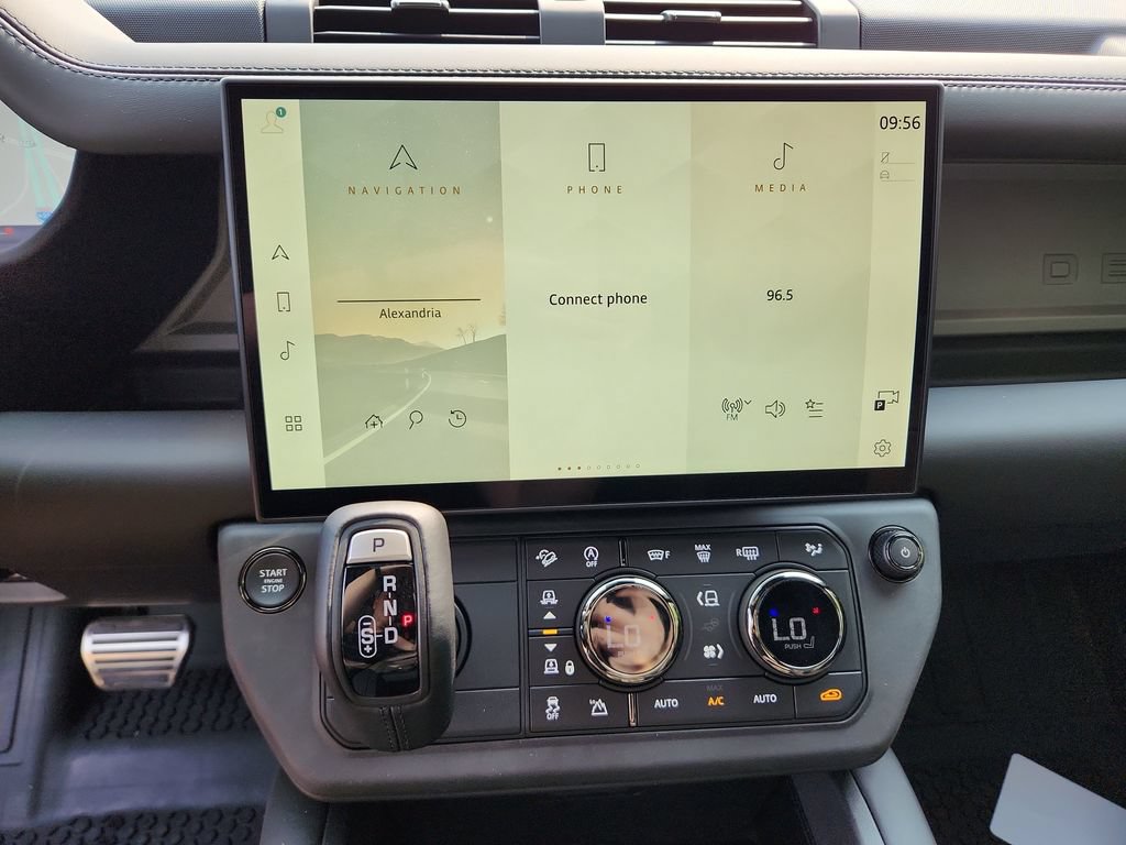 New 2026 Land Rover Defender 110 OCTA AWD/4WD image 15