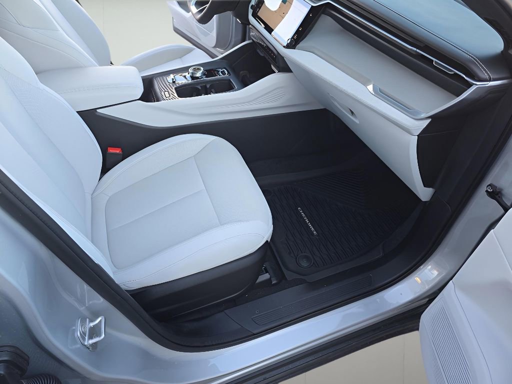 New 2026 Jeep Cherokee Laredo AWD/4WD image 37