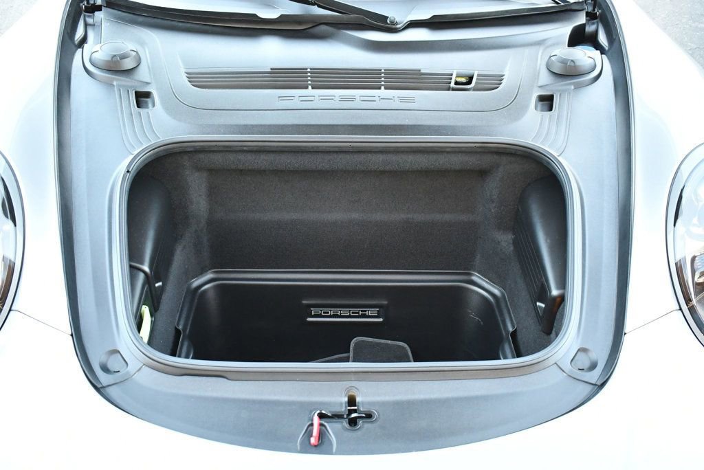 Used 2017 Porsche 911 Carrera image 16