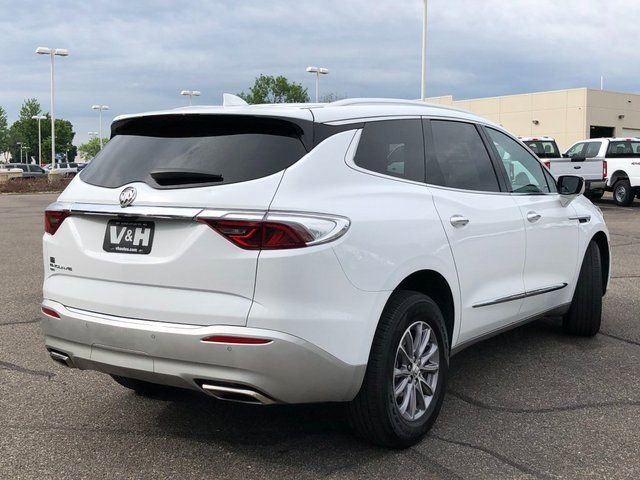 Used 2024 Buick Enclave Premium image 34