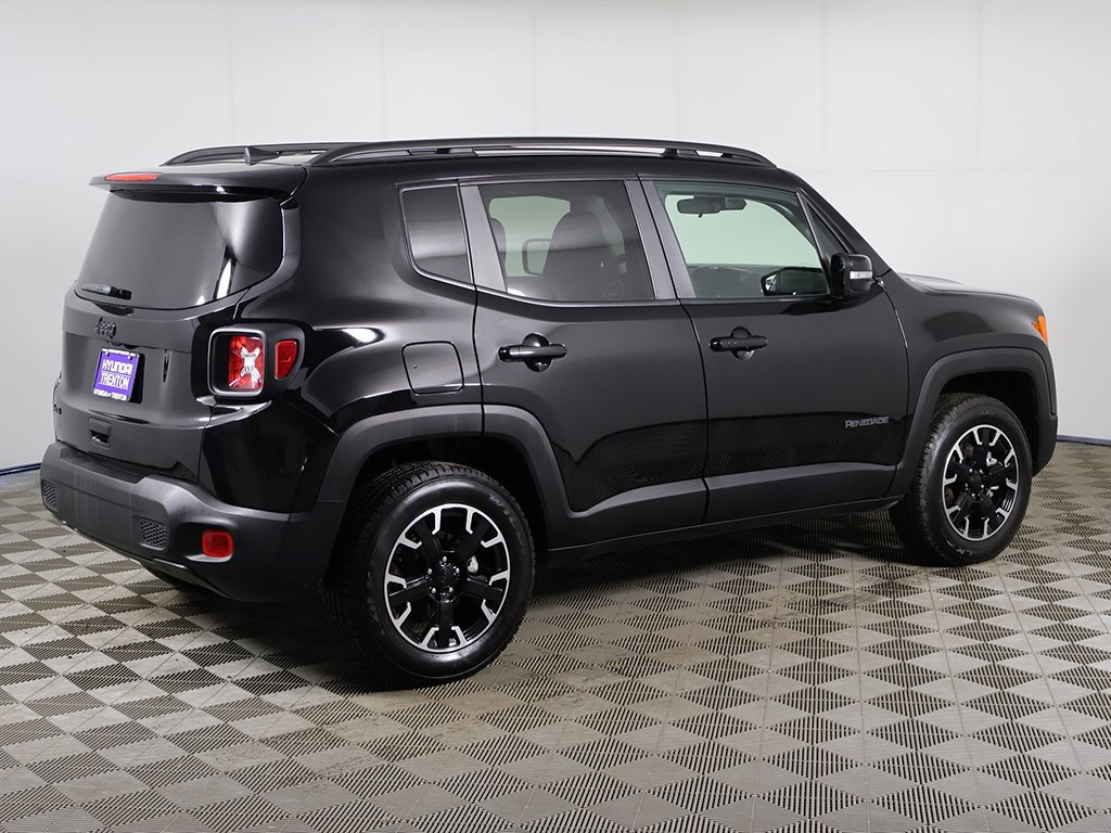 Used 2023 Jeep Renegade Latitude image 8
