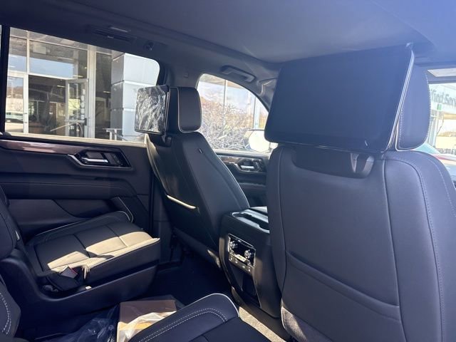 New 2026 GMC Yukon XL Elevation image 35