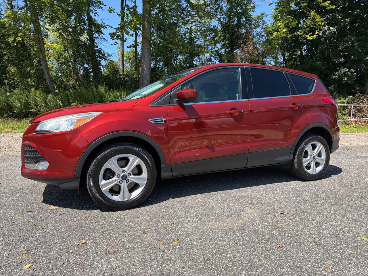 Used 2016 Ford Escape SE AWD/4WD image 3