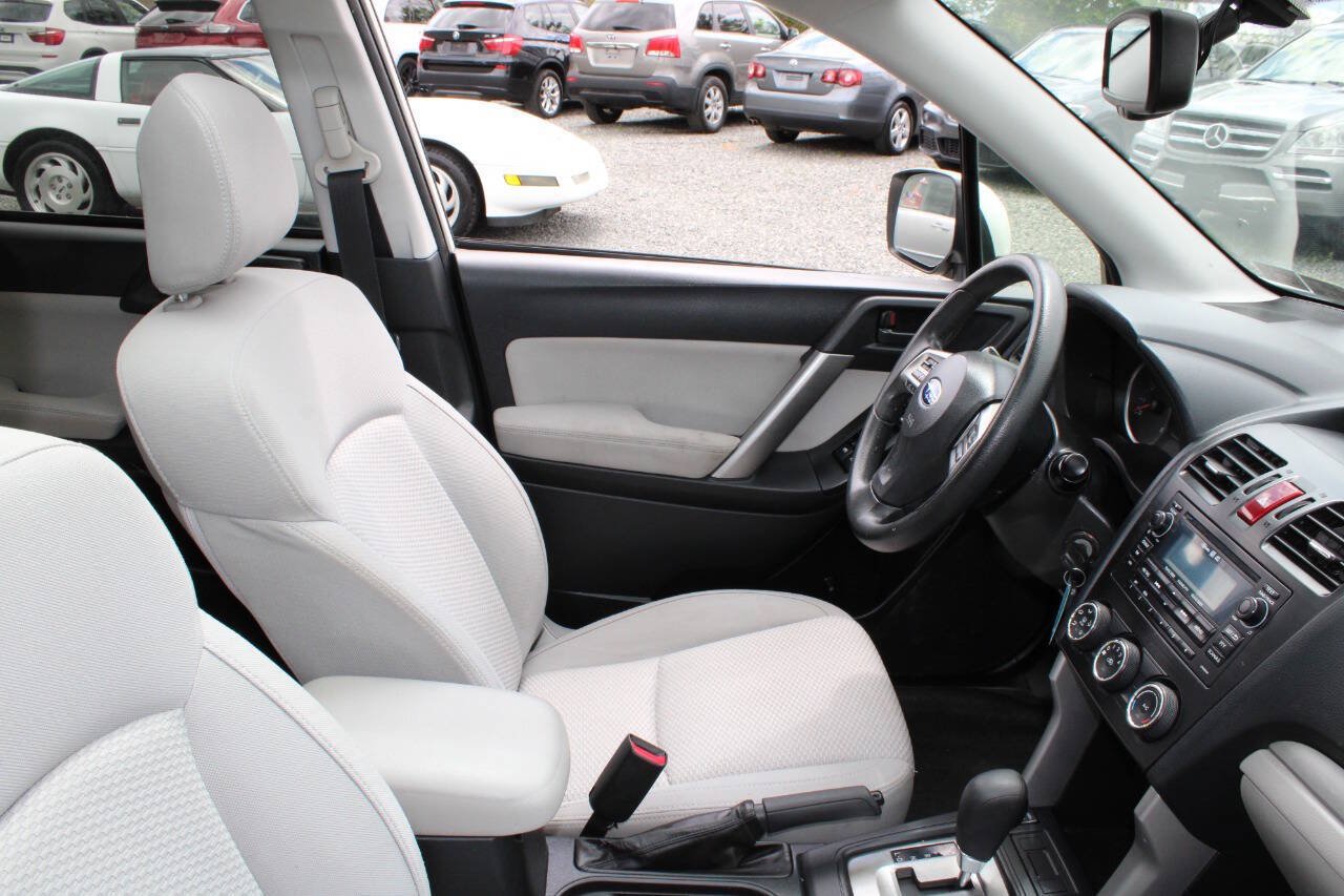 Used 2015 Subaru Forester 2.5i Premium w/ Popular Package #1 AWD/4WD image 11