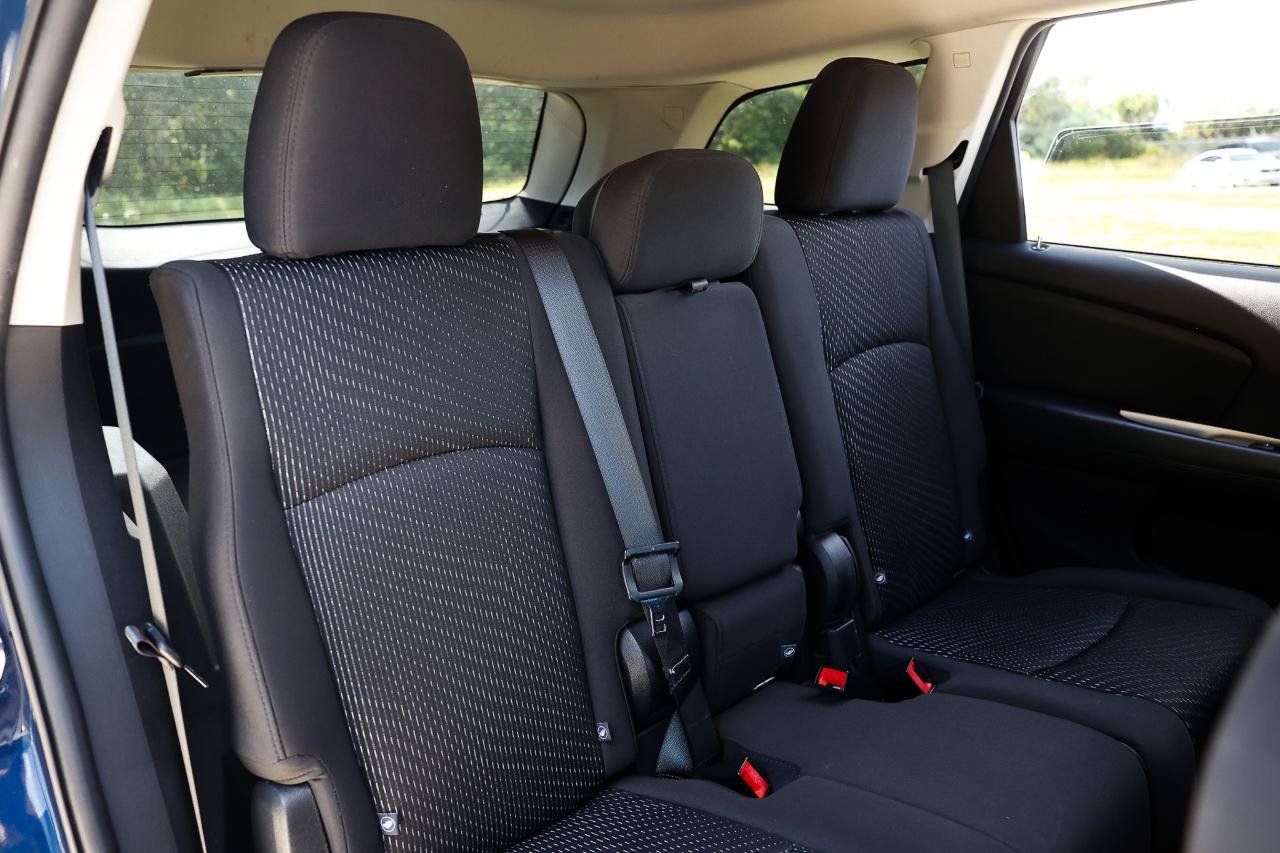 Used 2017 Dodge Journey SE FWD image 14
