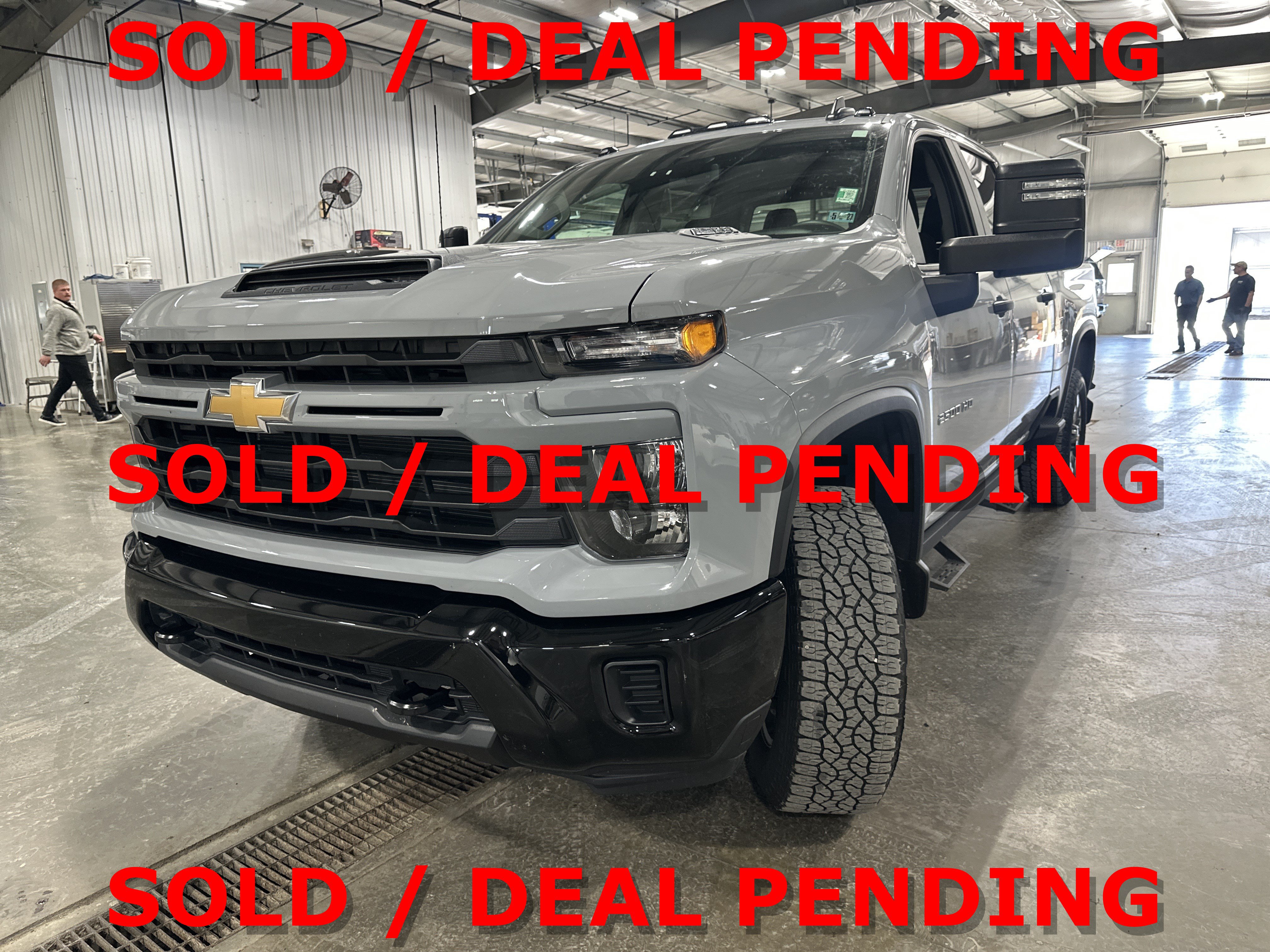 Used 2024 Chevrolet Silverado 2500 Custom w/ Custom Convenience Package AWD/4WD image 6