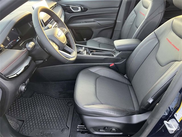New 2026 Jeep Compass Trailhawk w/ Sun, Sound & Navigation Group image 19