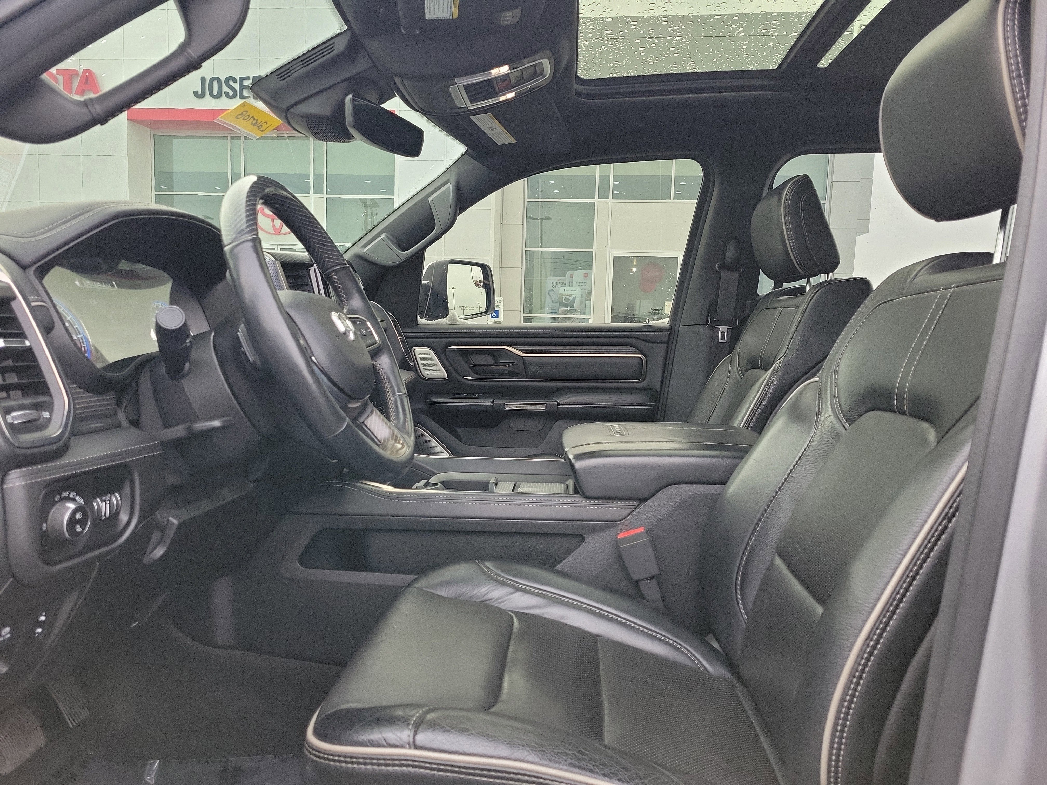 Used 2020 RAM 1500 Limited image 15