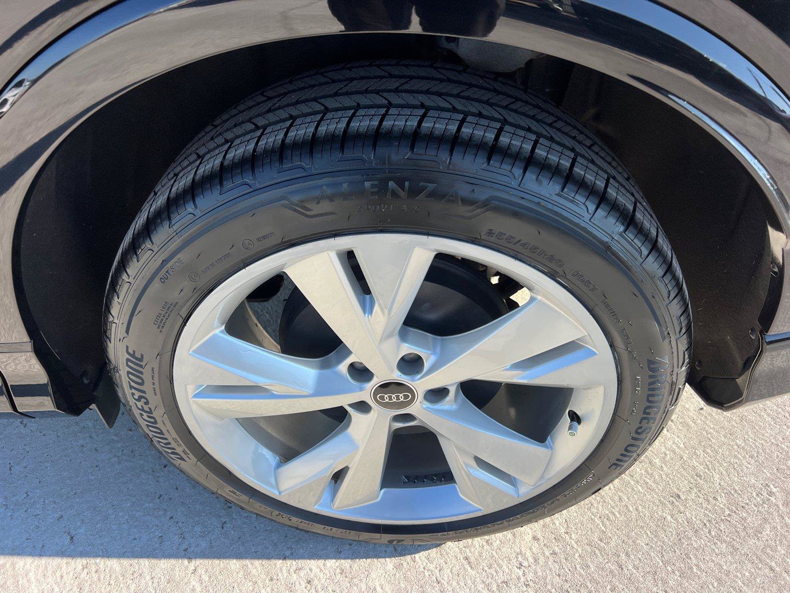 Used 2023 Audi Q4 e-tron Premium Plus AWD/4WD image 20