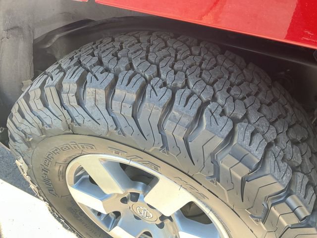 Used 2012 Nissan Xterra PRO-4X w/ Pro-4x Leather Pkg AWD/4WD image 20