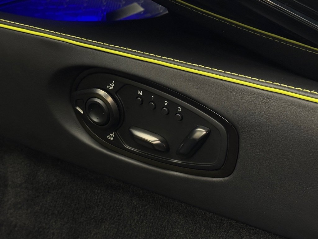 New 2025 Aston Martin V8 Vantage Coupe image 30
