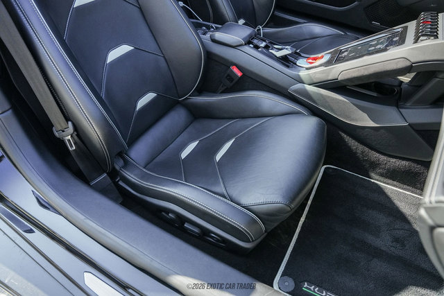 Used 2020 Lamborghini Huracan EVO AWD/4WD image 41