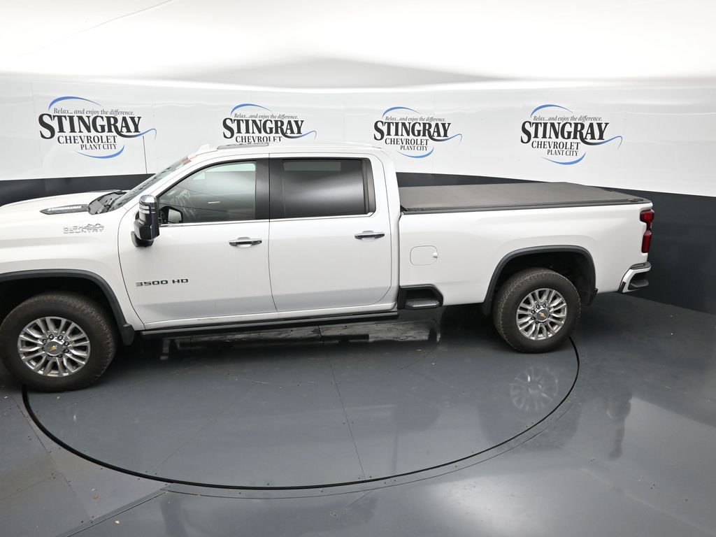 Used 2023 Chevrolet Silverado 3500 High Country AWD/4WD image 21
