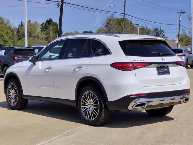 Certified 2025 Mercedes-Benz GLC 300 GLC 300 image 4