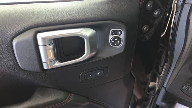 Used 2020 Jeep Gladiator Rubicon AWD/4WD image 19