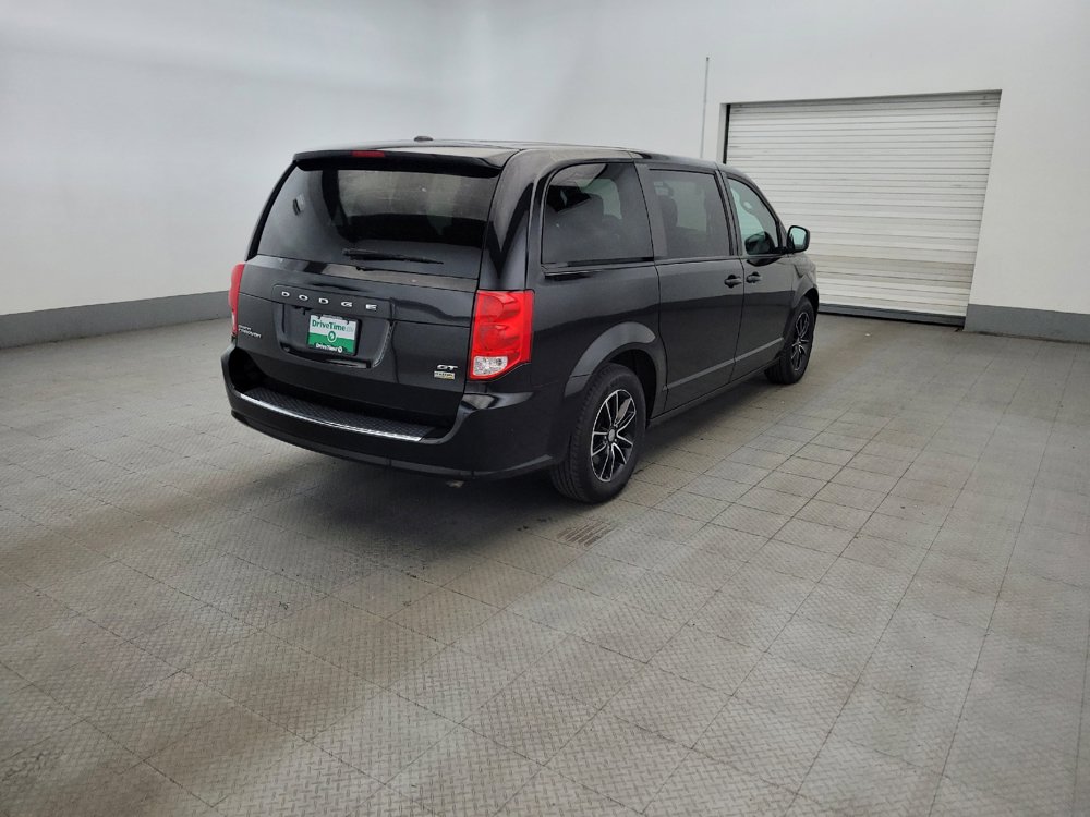 Used 2018 Dodge Grand Caravan GT FWD image 9